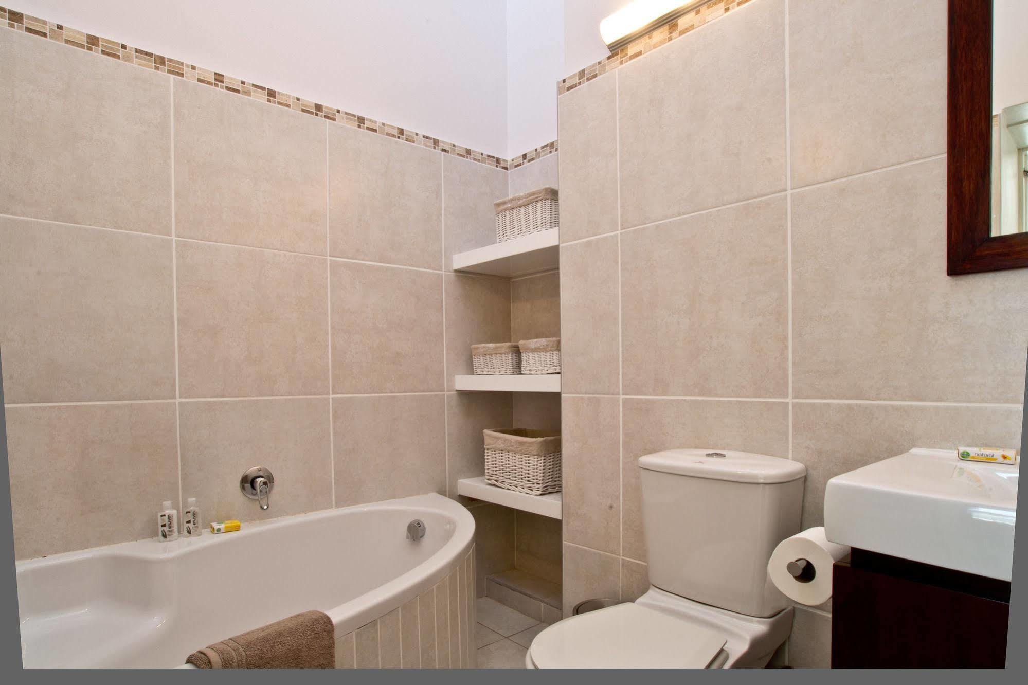 D3 Sea Lodge - By Stay In Umhlanga Durban Esterno foto